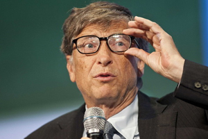 Билл Гейтс боится роботов и остальным советует